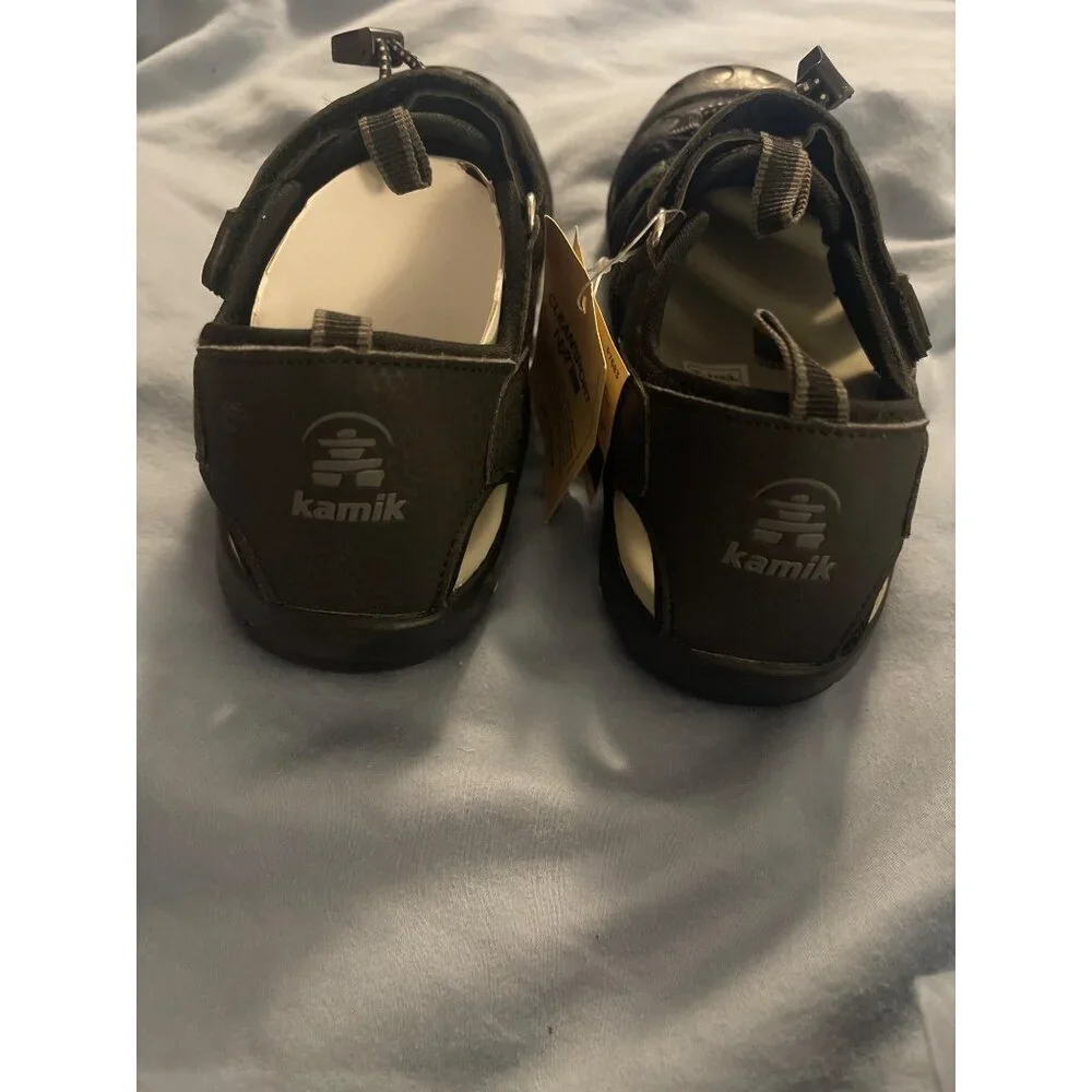 NWT Kamik Kids Crab Water Sandals Size 2‎ Black adjustable 2 way FIT